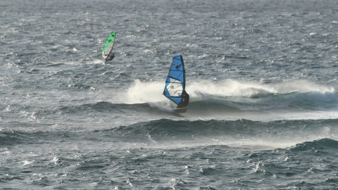 okinawa windsurfing wave 沖縄 ウインドサーフィン