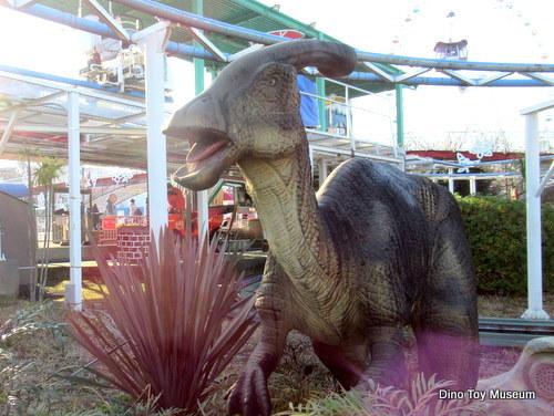 よみうりランドに登場したジュラシックカーの恐竜