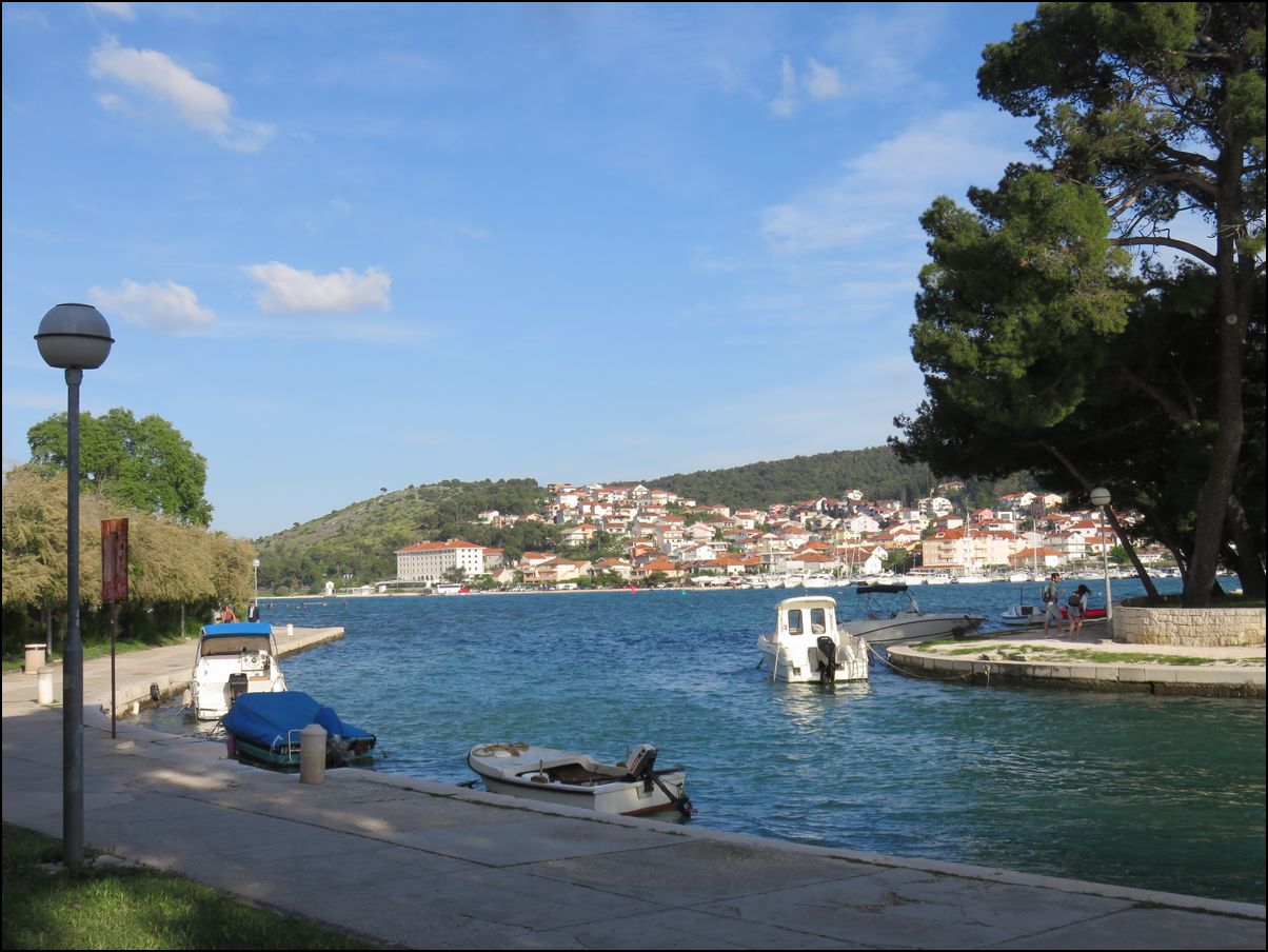 33)トロギール/クロアチア＠城壁に囲まれた島の町