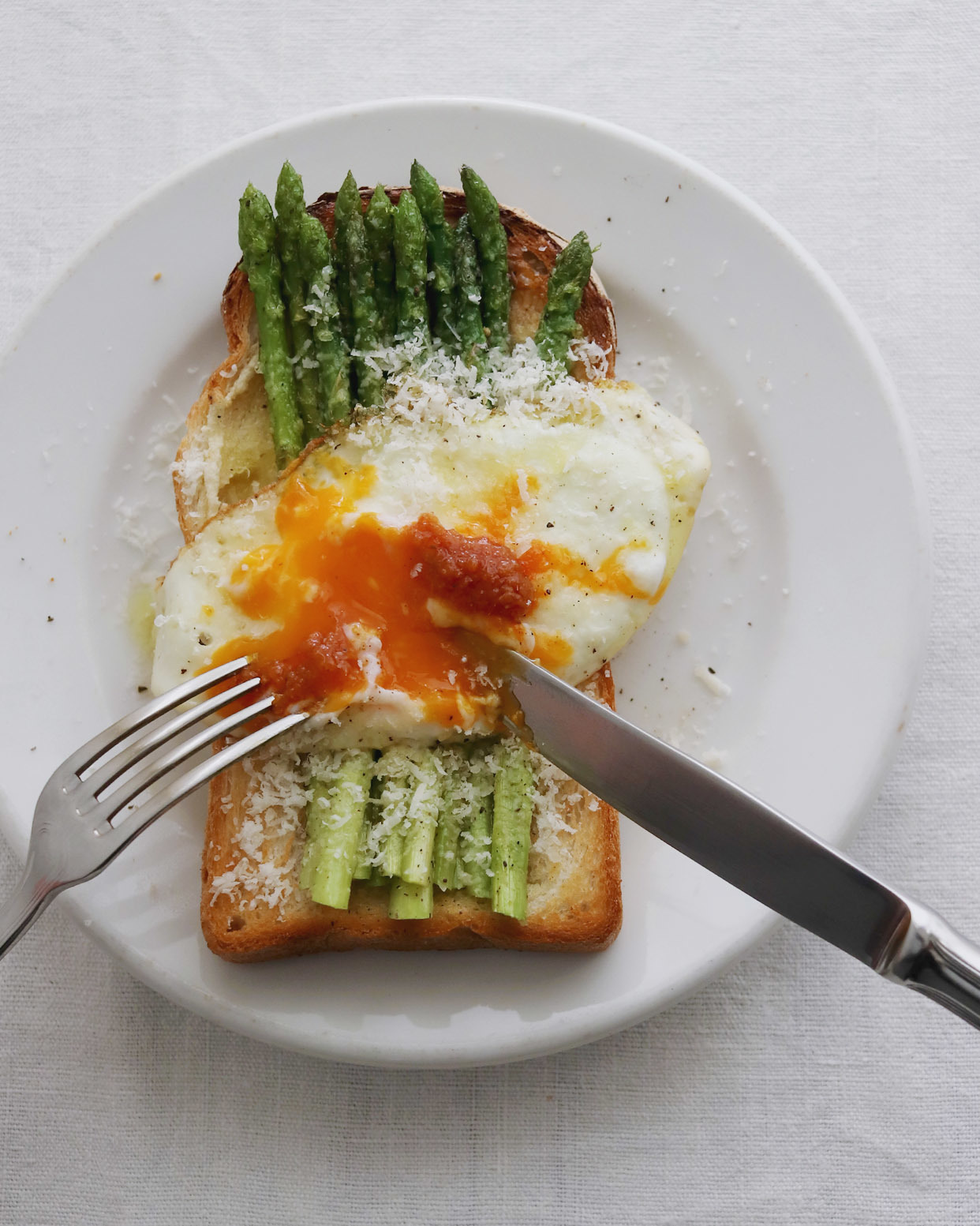 asparagus toast