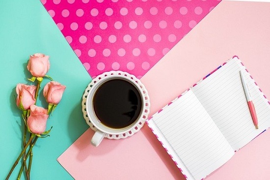 コーヒーと花とノート