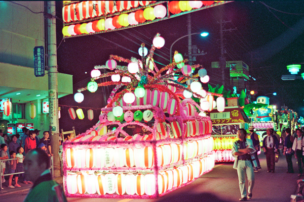 昭和57年（1982年）　第35回秦野たばこ祭　竿灯パレード3